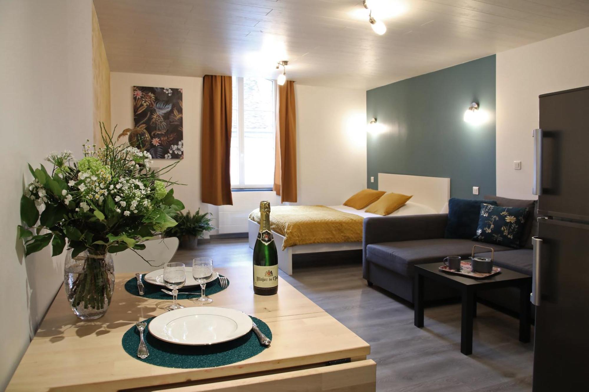 L'Atelier 57 - Votre Meuble Authentique ! Apartamento Arbois Exterior foto