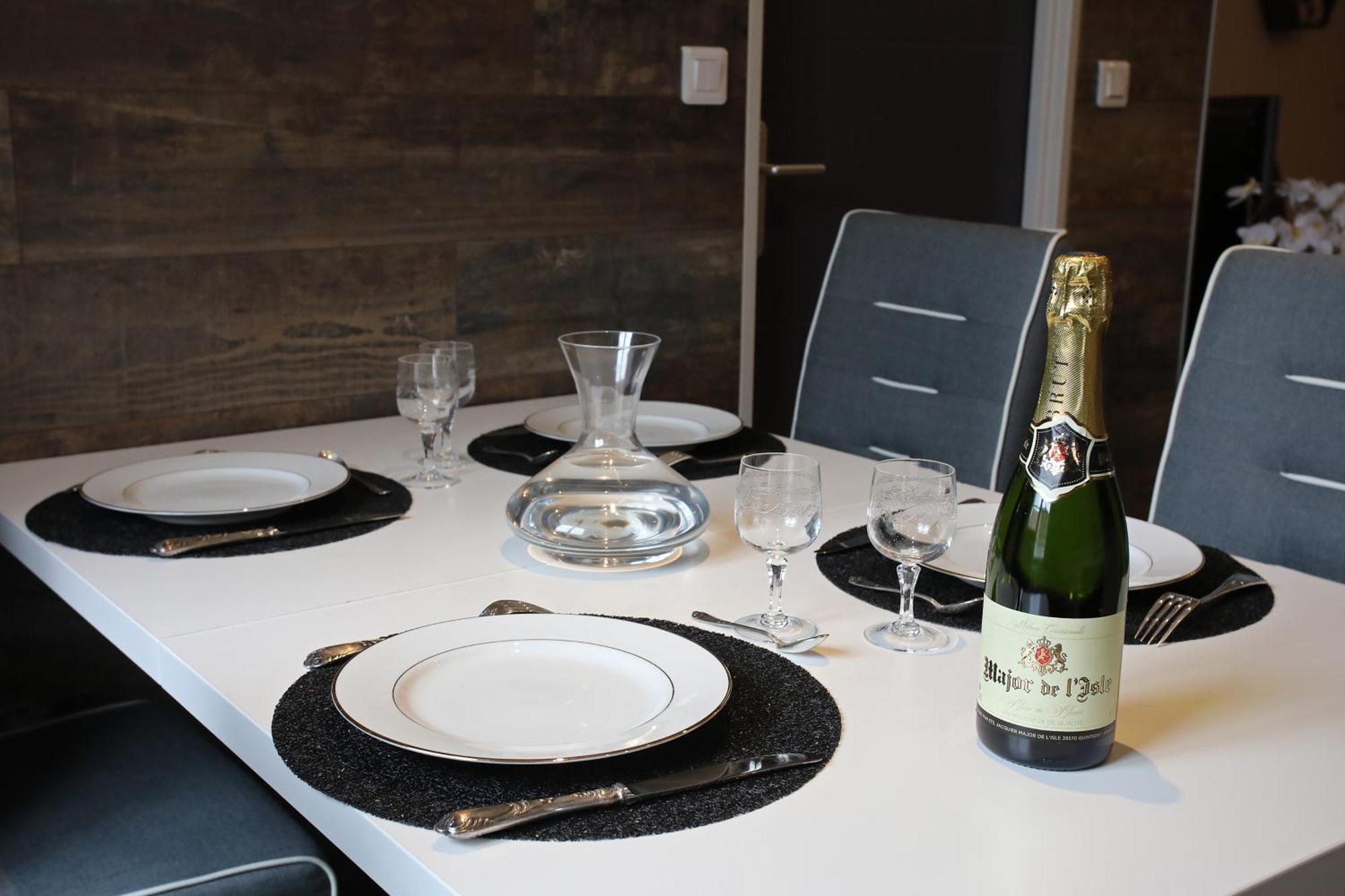 L'Atelier 57 - Votre Meuble Authentique ! Apartamento Arbois Exterior foto